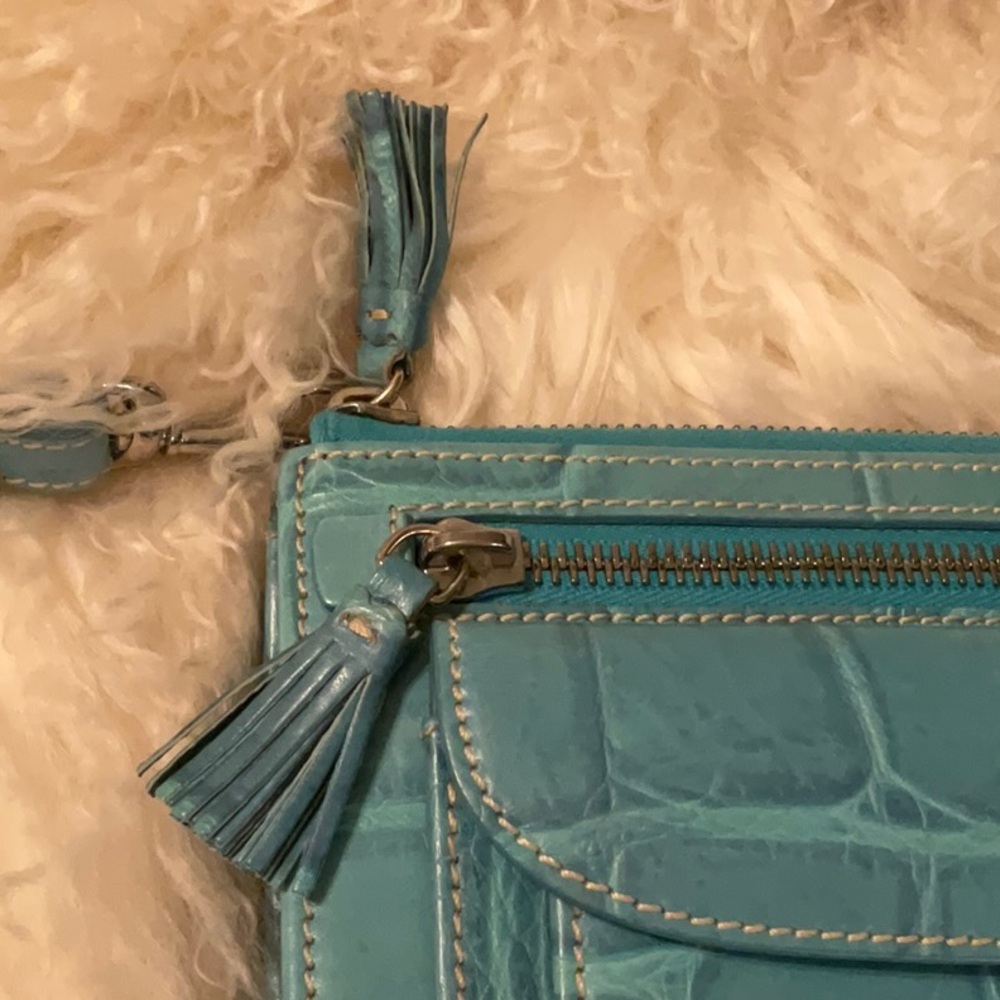 Dooney & Bourke Baby Blue Croc Wristlet Wallet With Silver Lock - Picture 5 of 11